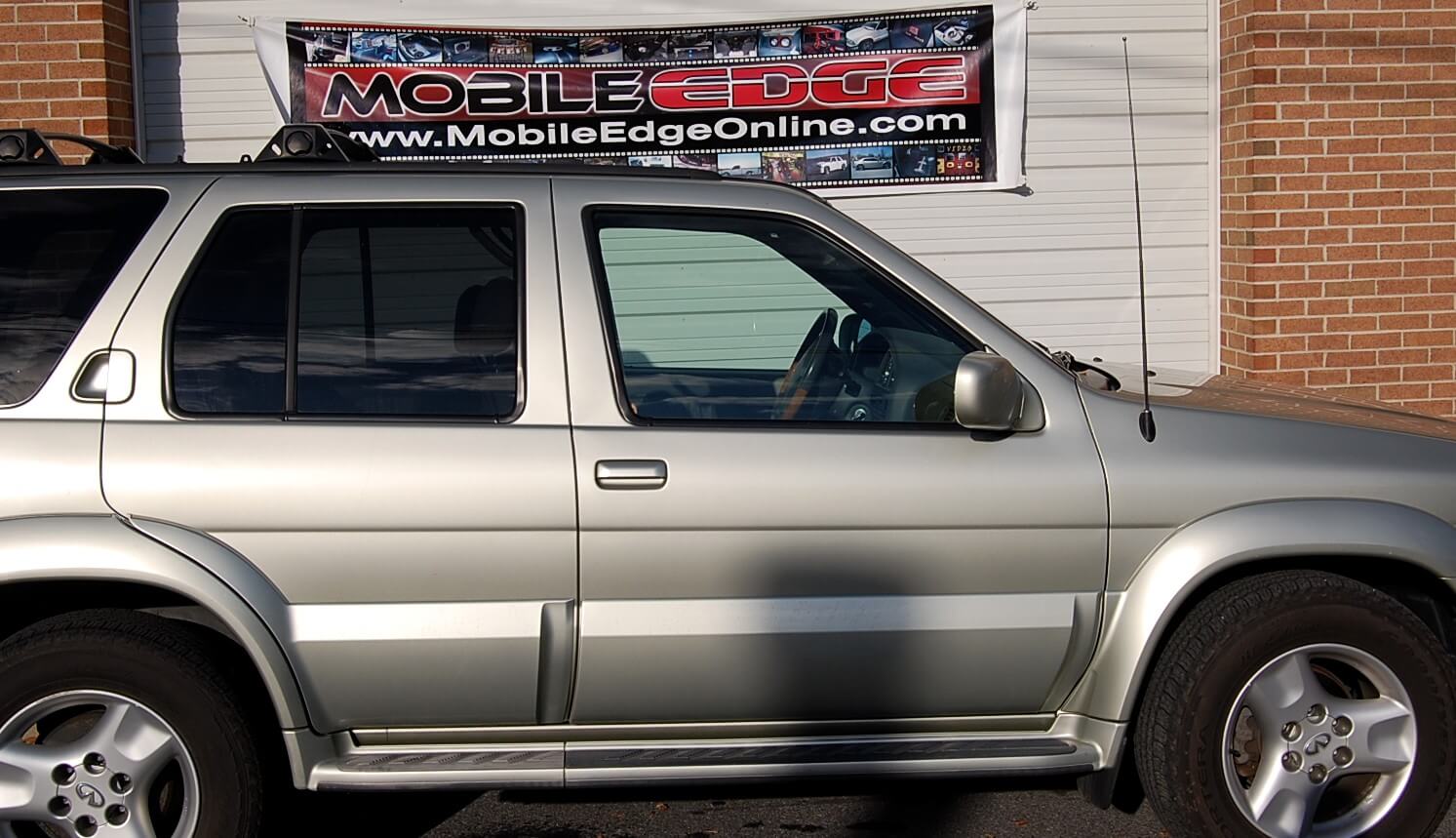 Remote Car Starter in 2001 Infinity QX4