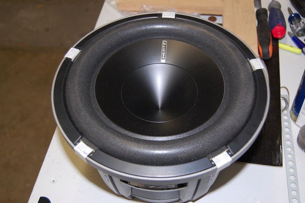 Are Single or Dual Voice Coil Subwoofers Better?