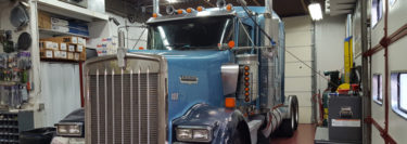 Jim Thorpe Trucker Gets Kenworth W900 Audio System