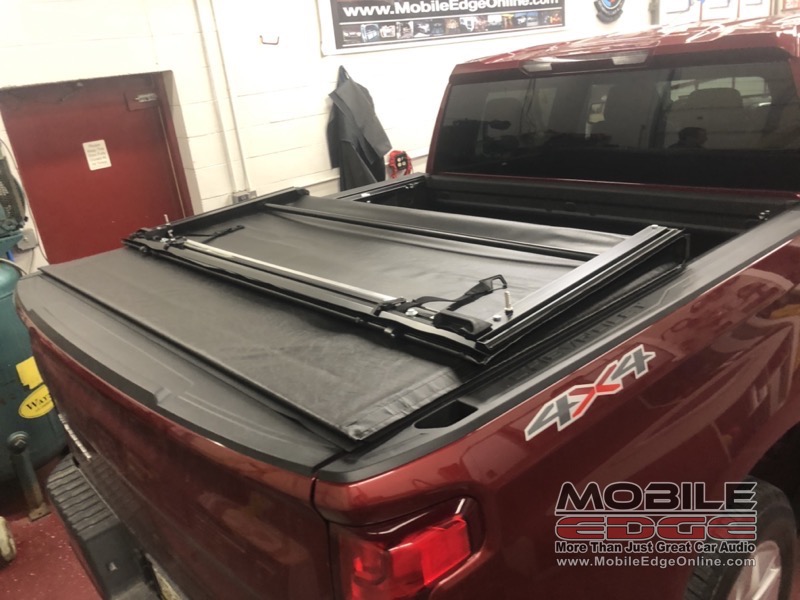 2020 Chevy Silverado 1500 Tri Fold Tonneau Cover