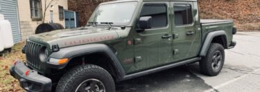 Palmerton 2022 Jeep Gladiator Gets Stylish Window Tint
